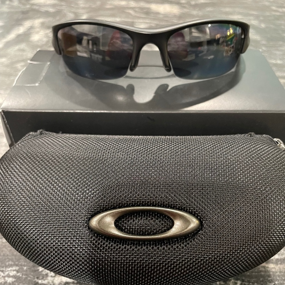 Men’s Oakley sunglasses